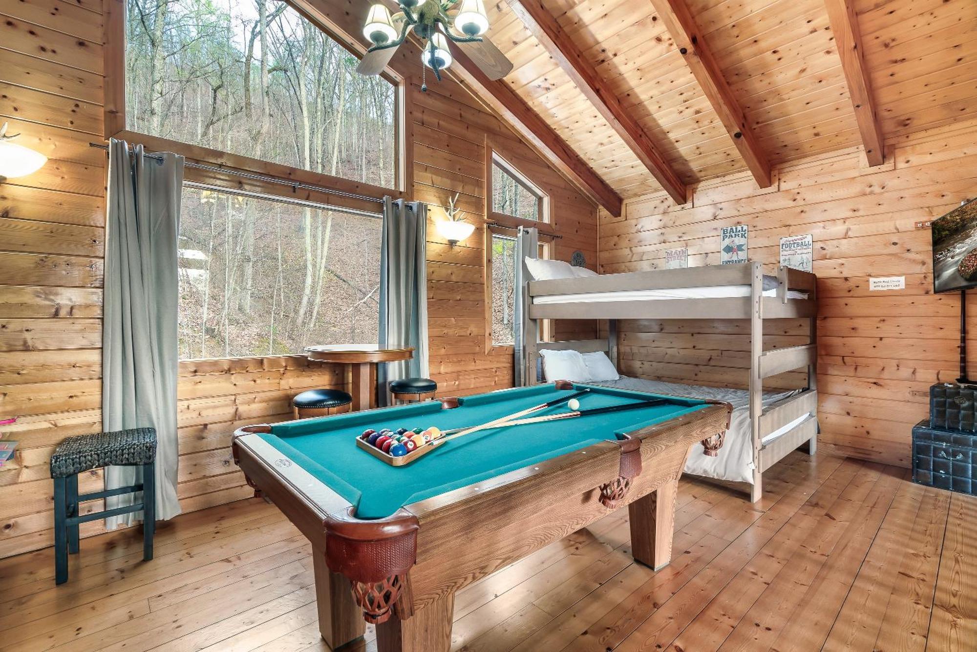 Private! Hot Tub, Views, & Games Villa Sevierville Eksteriør billede