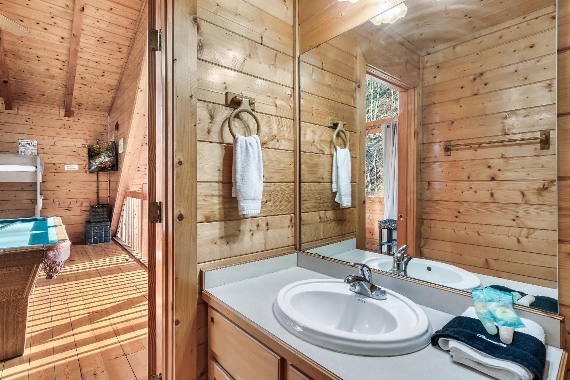 Private! Hot Tub, Views, & Games Villa Sevierville Eksteriør billede